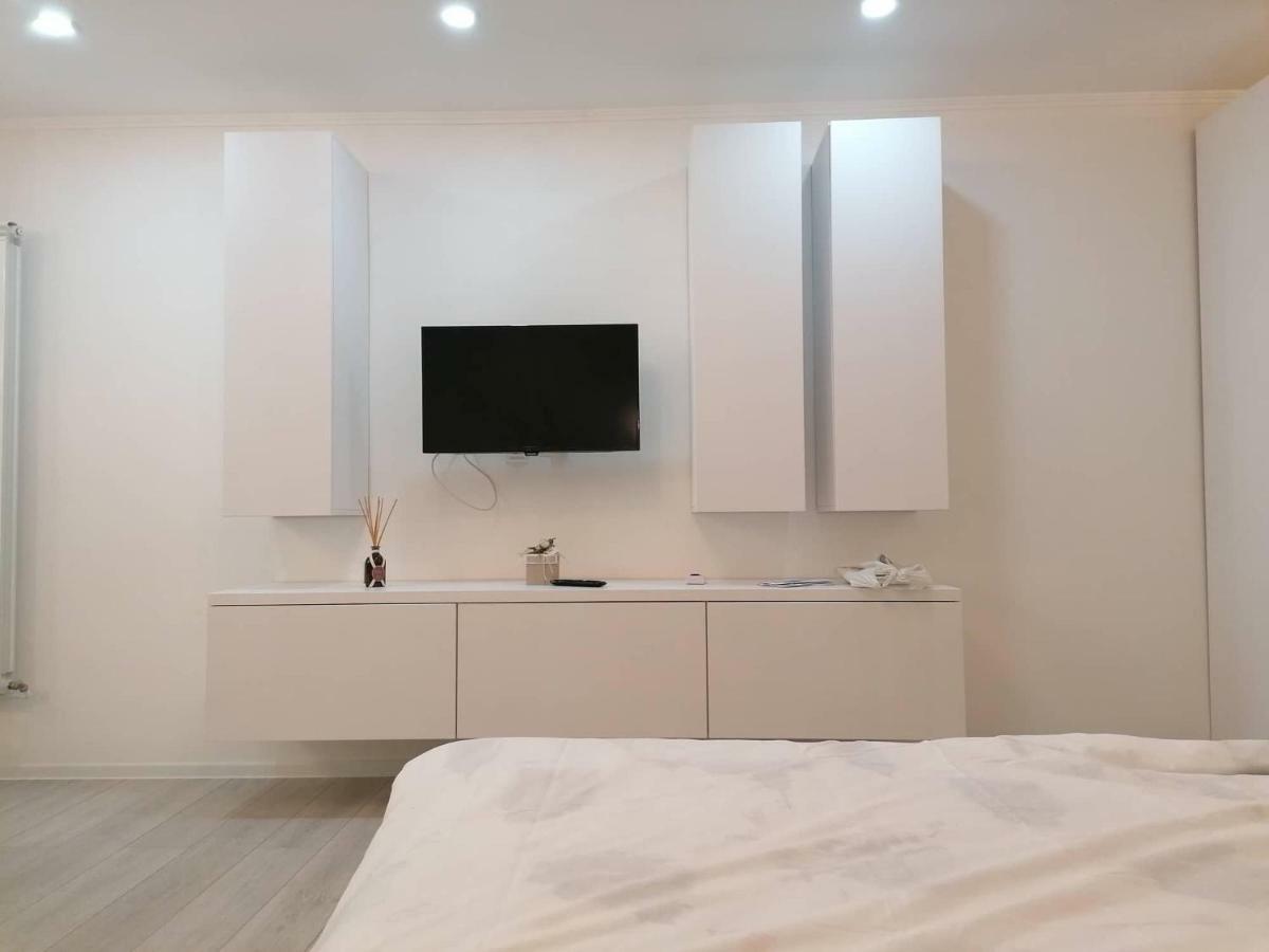 White Studio Apartman Kolozsvár Kültér fotó
